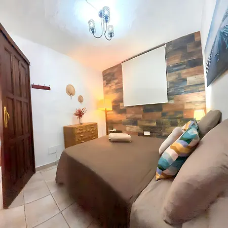 Medinilla With Private Pool In Conil فيلة